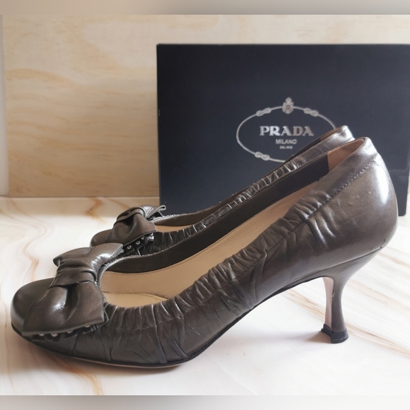 Prada Milano Pumps Heel Ribbon Brown Leather size 37 european 6.5/7 canadian - Picture 5 of 11